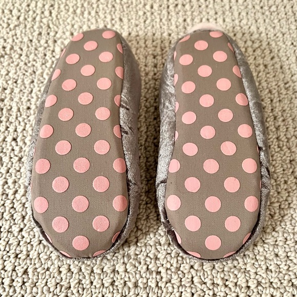 Mini Boden Mouse Slippers - Picture 4 of 5